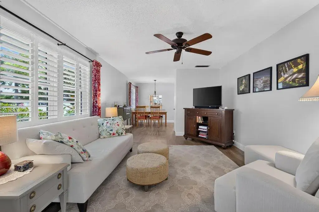 2929 SE OCEAN Boulevard # 6, Stuart FL 34996
