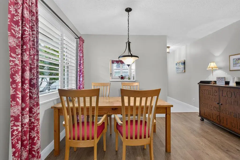 2929 SE OCEAN Boulevard # 6, Stuart FL 34996