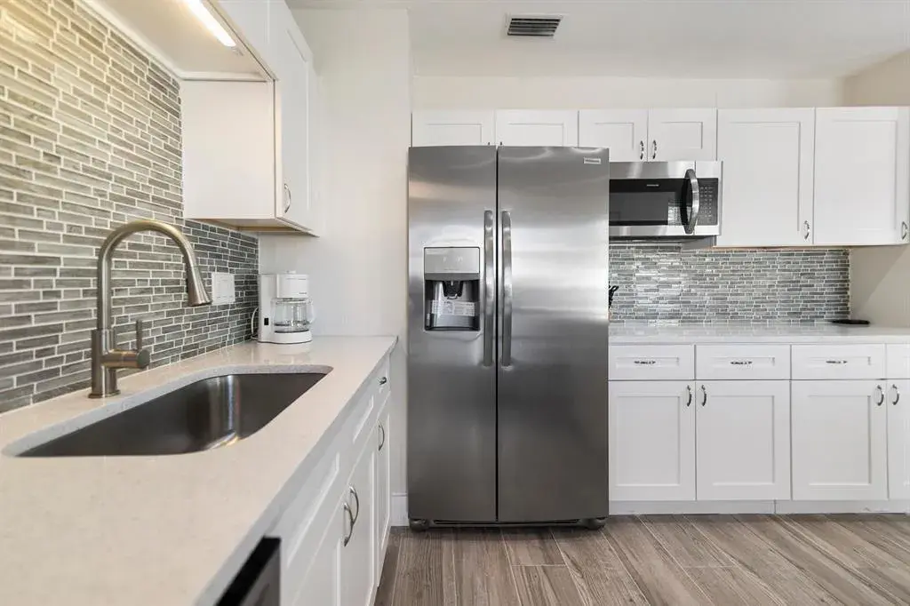 2501 NE 12TH Street, Pompano Beach FL 33062