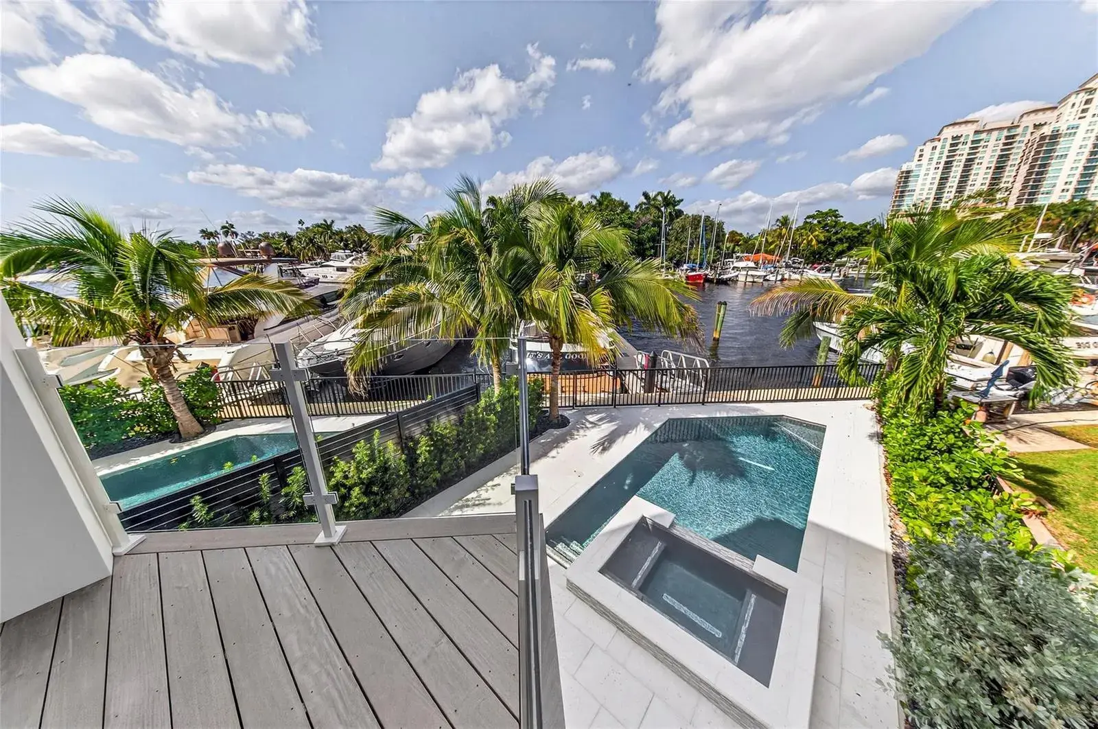 621 SW 5 Place, Fort Lauderdale FL 33315