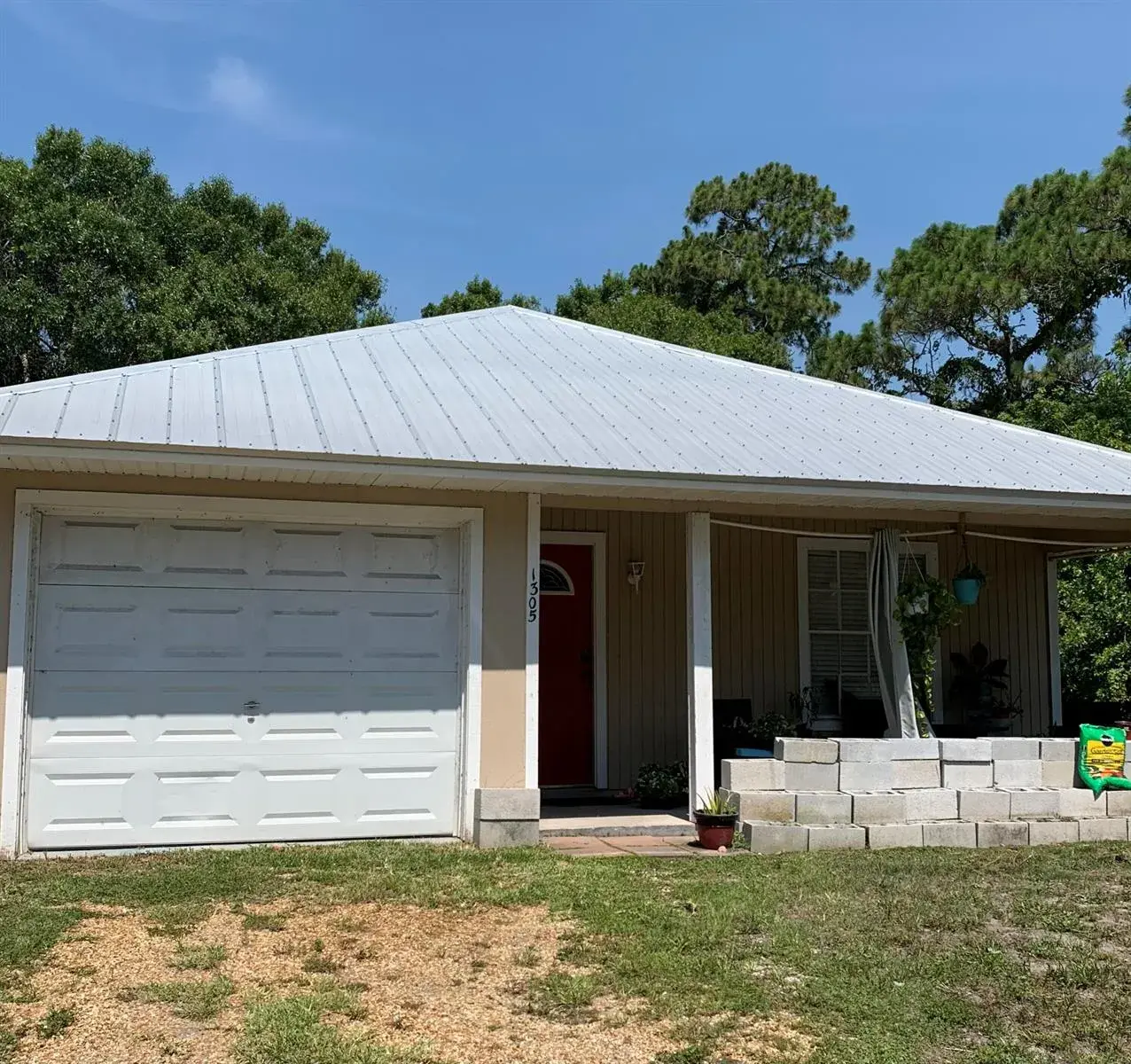 3 bedroom 2 bath Residential for sale at 1305 20th Avenue SW, Vero Beach FL 32962