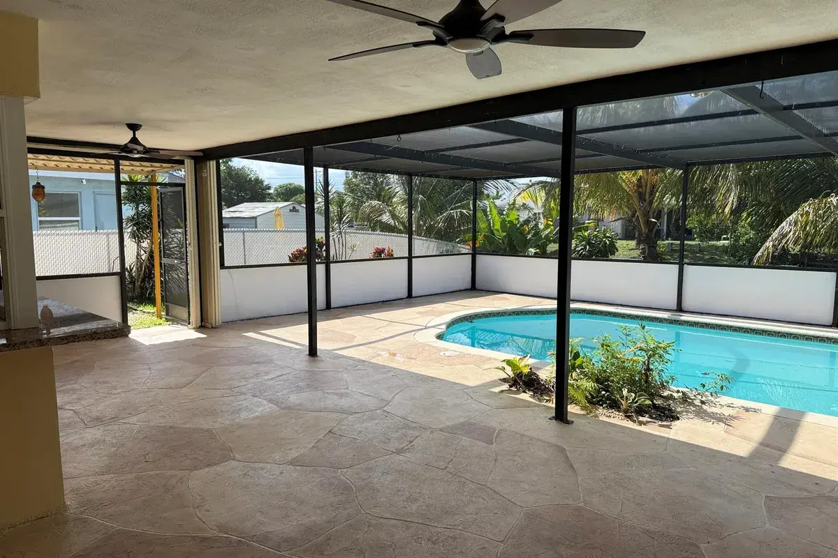 6957 NW 9TH Court, Margate FL 33063