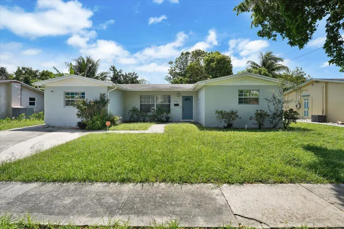 4 bedroom 2 bath for sale at 3982 NW 39TH Avenue, Lauderdale Lakes FL 33309