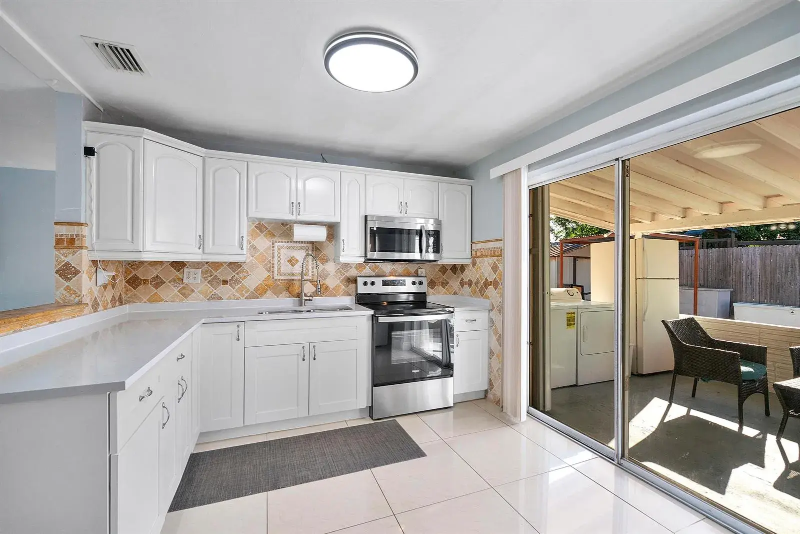 3 bedroom 1 bath Residential for sale at 2911 NE 11th Avenue, Pompano Beach FL 33064