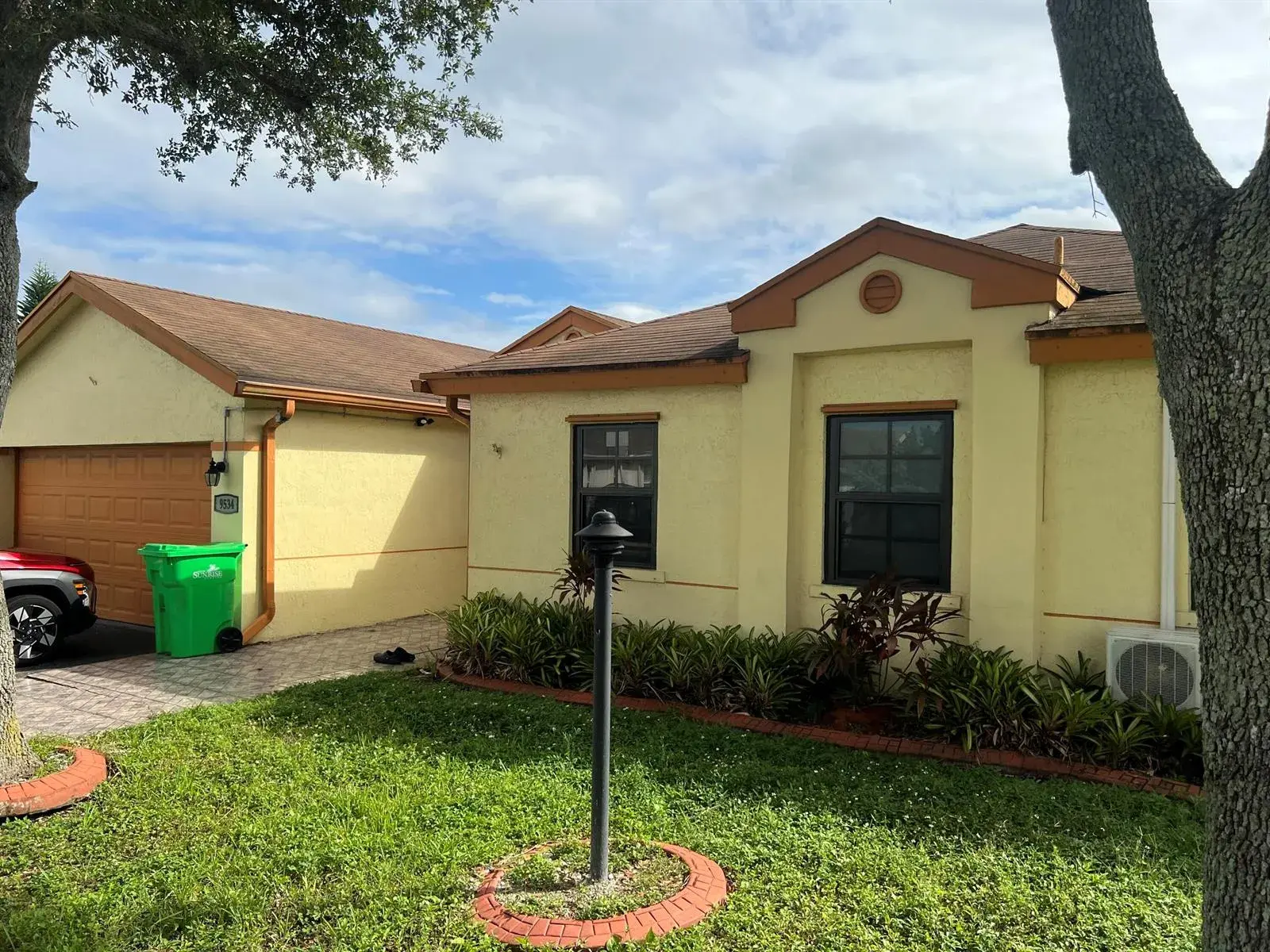 4 bedroom 2 bath Residential for sale at 9534 NW 52ND Manor, Sunrise FL 33351