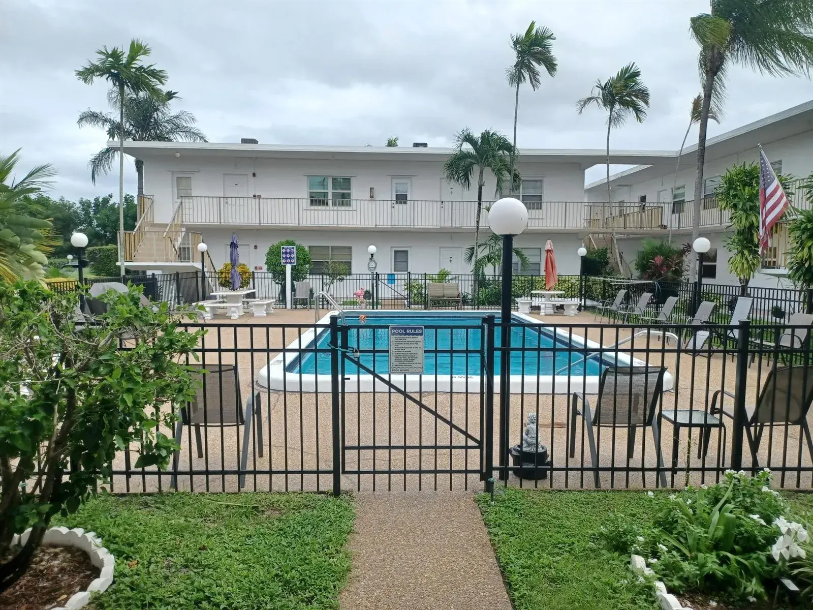 2240 JOHNSON Street # 112, Hollywood FL 33020