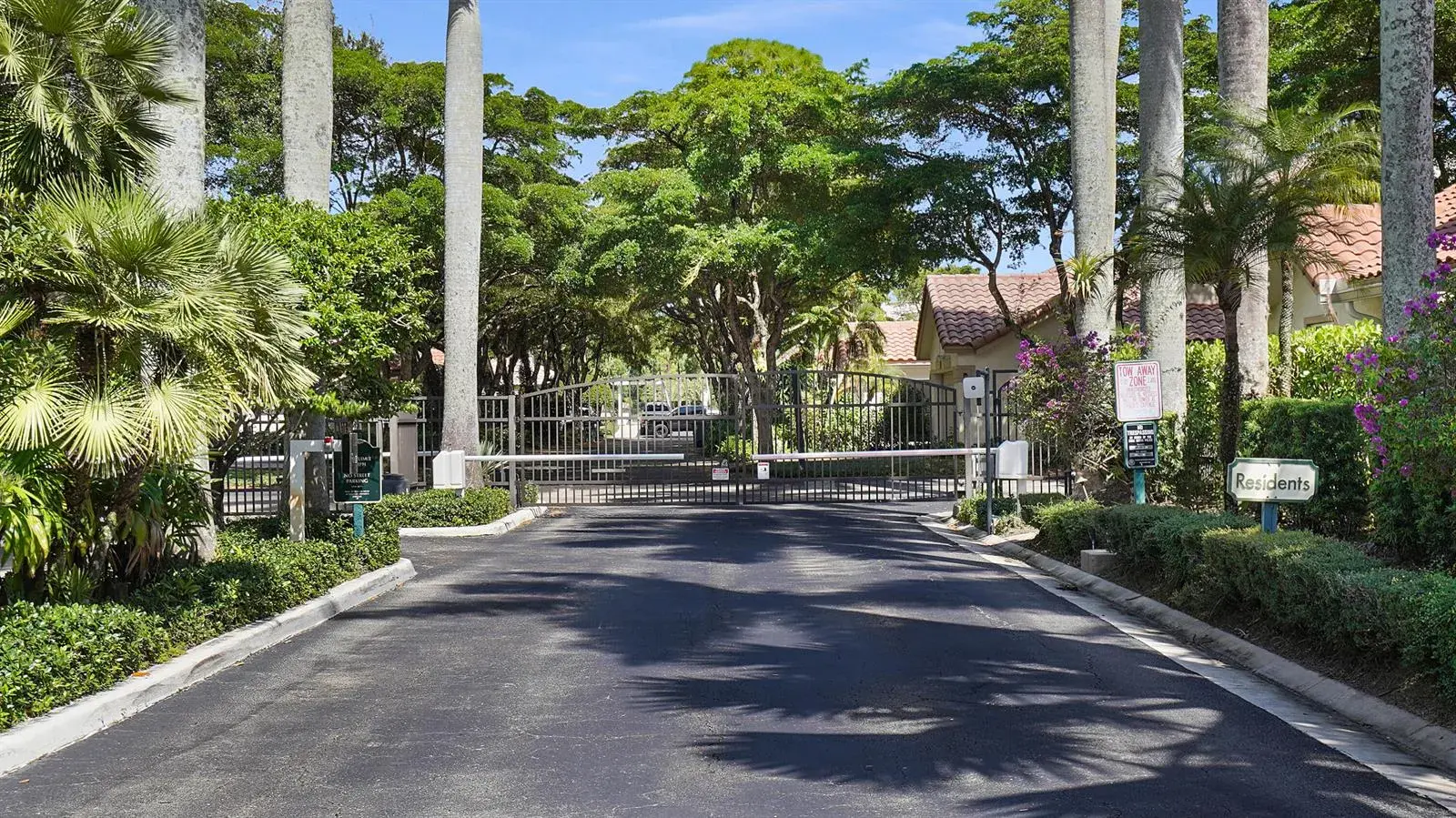 2 bedroom 2 bath Residential for sale at 5222 Majorca Club Drive, Boca Raton FL 33486