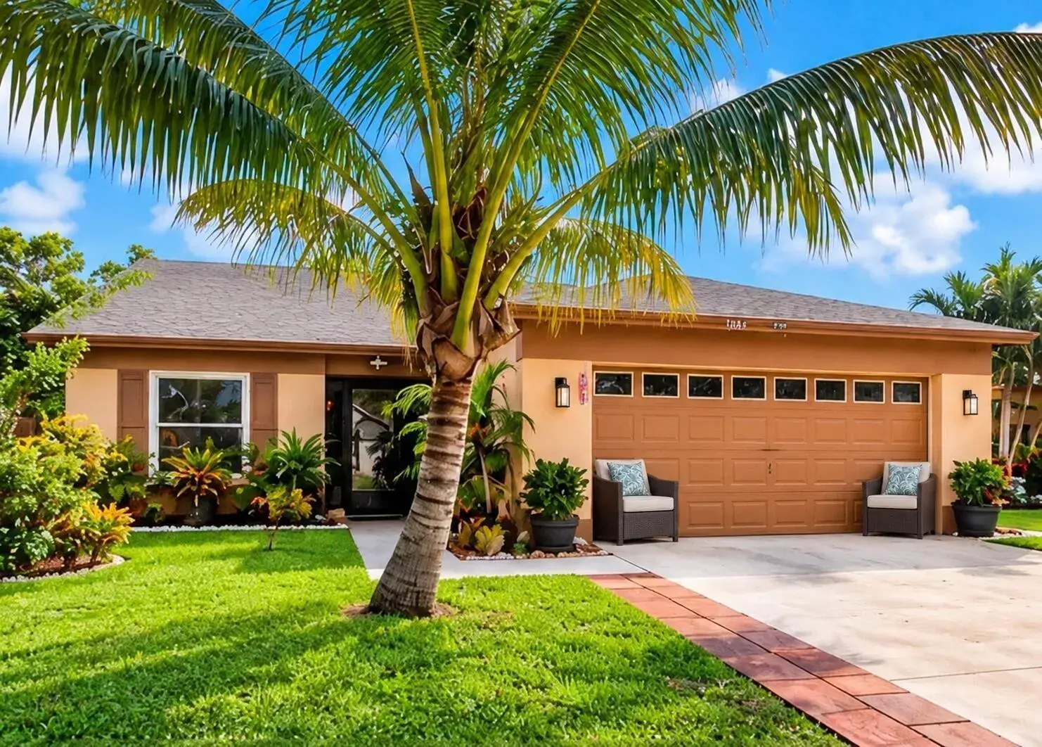 5105 Arbor Glen Circle, FL 33463