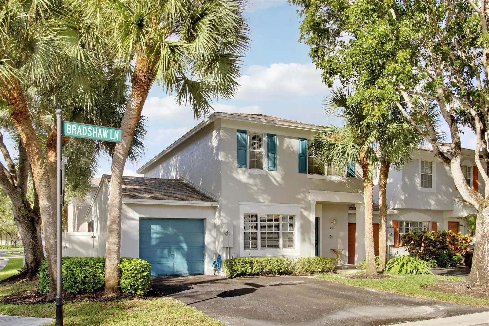 3 bedroom 2 bath Residential for sale at 9561 Bradshaw Lane, Tamarac FL 33321