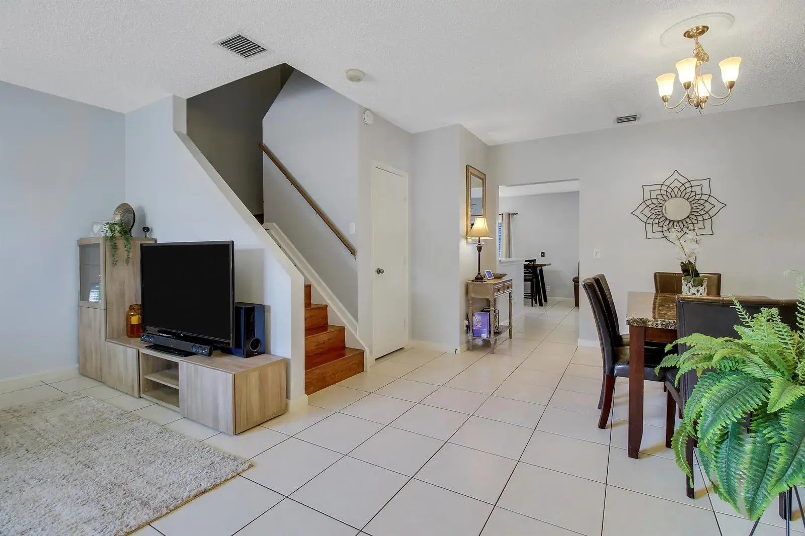 9561 Bradshaw Lane, Tamarac FL 33321