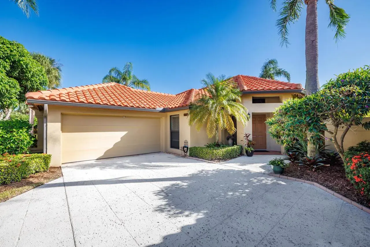 2729 SW Mariposa Circle, Palm City FL 34990