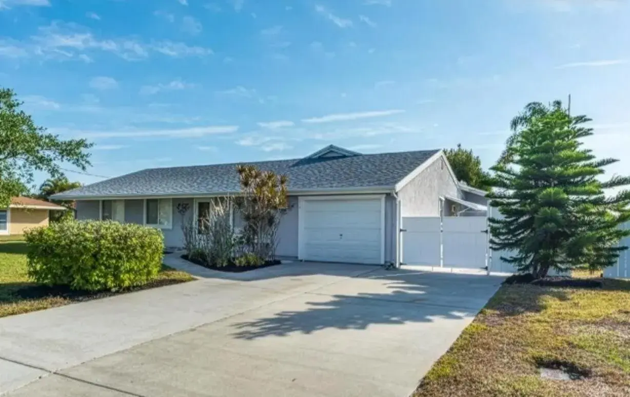 3 bedroom 2 bath Residential for sale at 112 Kildare Drive, Sebastian FL 32958