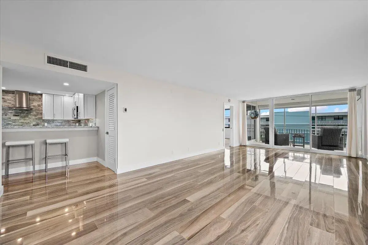 911 OCEAN Drive # 601, Juno Beach FL 33408