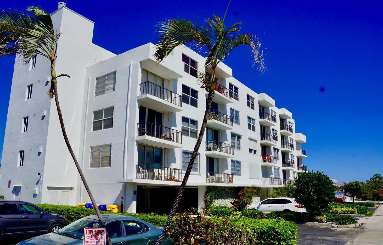 1 bedroom 1 bath Residential for sale at 301 Croton Avenue # 406, Lantana FL 33462