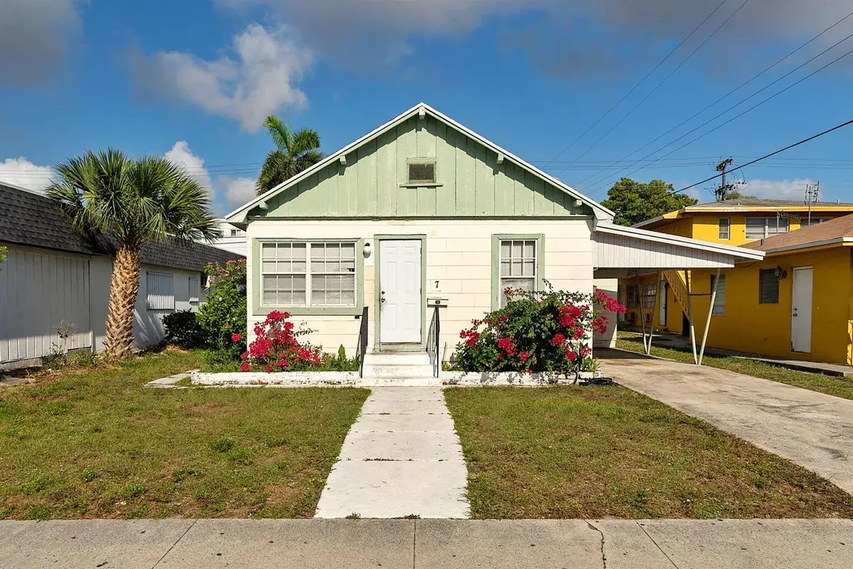 7 N C Street, FL 33460
