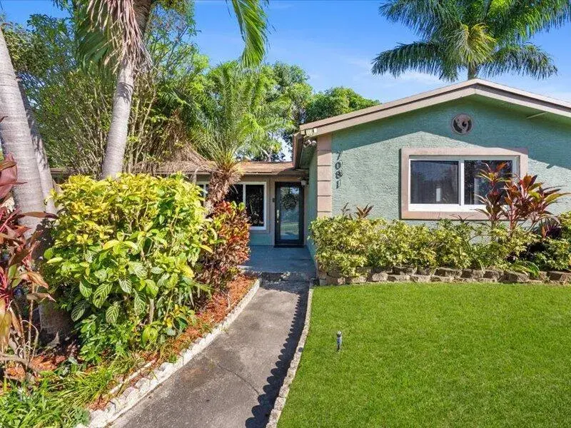 3 bedroom 2 bath Residential for sale at 7081 SW 30th Street, Miramar FL 33023
