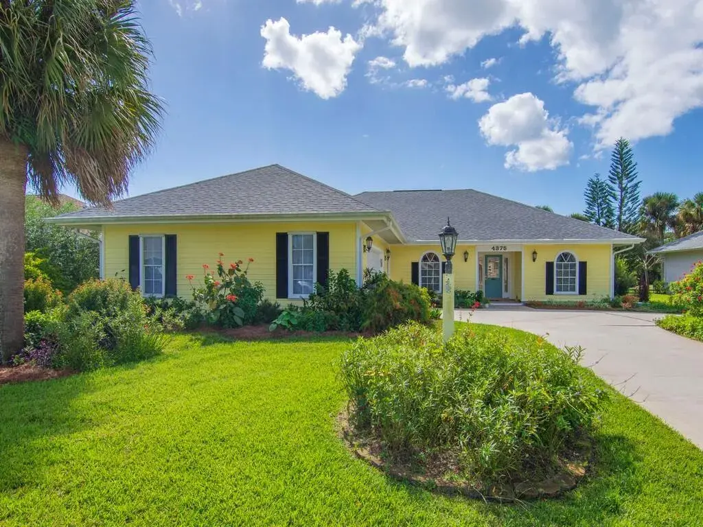 2 bedroom 2 bath Residential for sale at 4375 GATOR TRACE Lane, Fort Pierce FL 34982