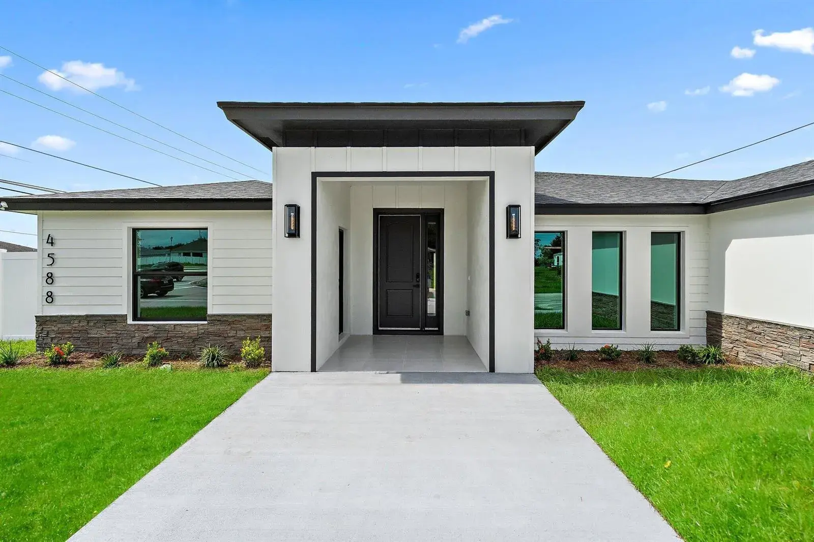 4588 SW ATHENA Drive, Port St. Lucie FL 34953