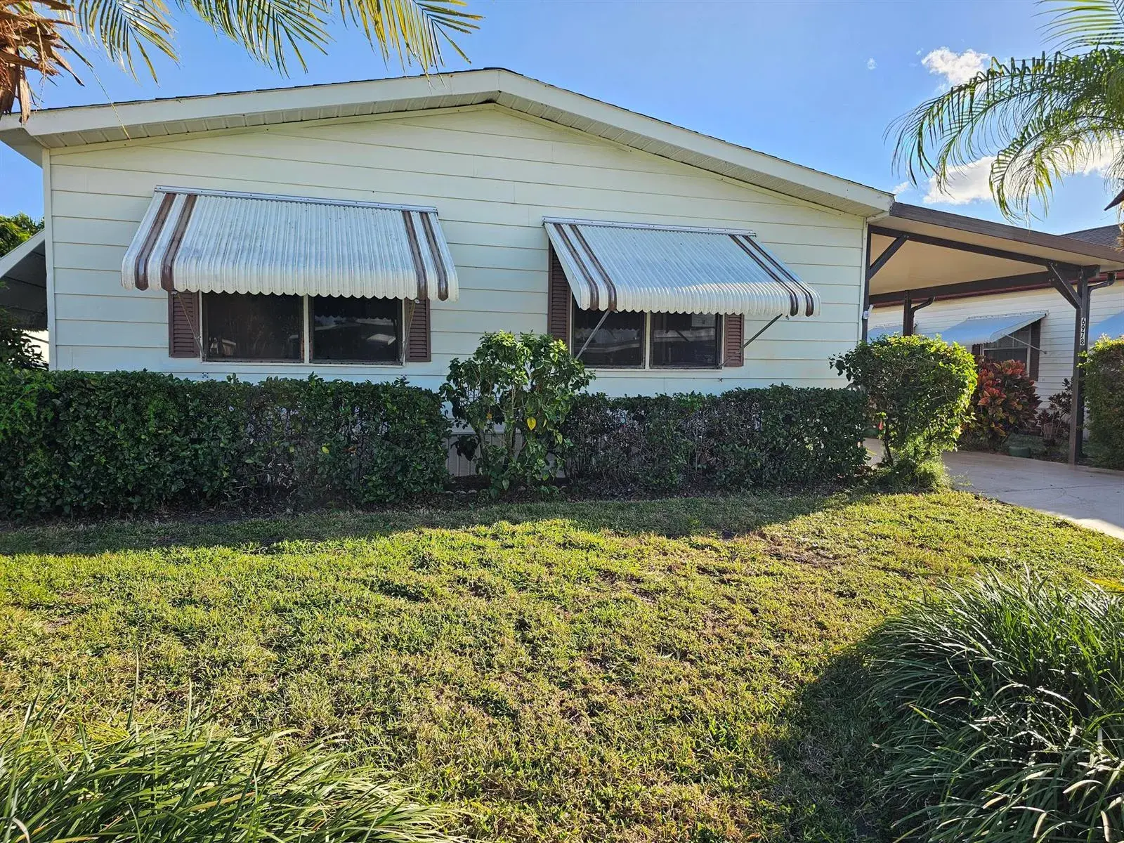 2 bedroom 2 bath Residential for sale at 6978 SE Delegate Street, Hobe Sound FL 33455