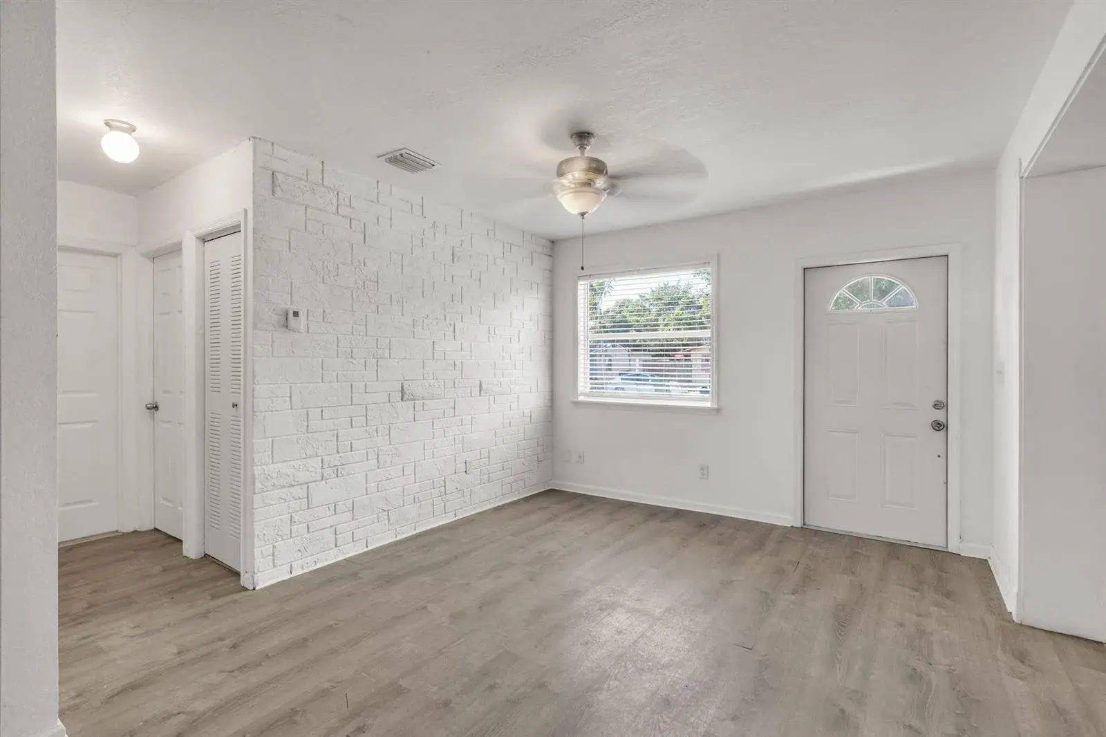 2 bedroom 1 bath Residential for sale at 880 NW 33rd Terrace NW, Lauderhill FL 33311