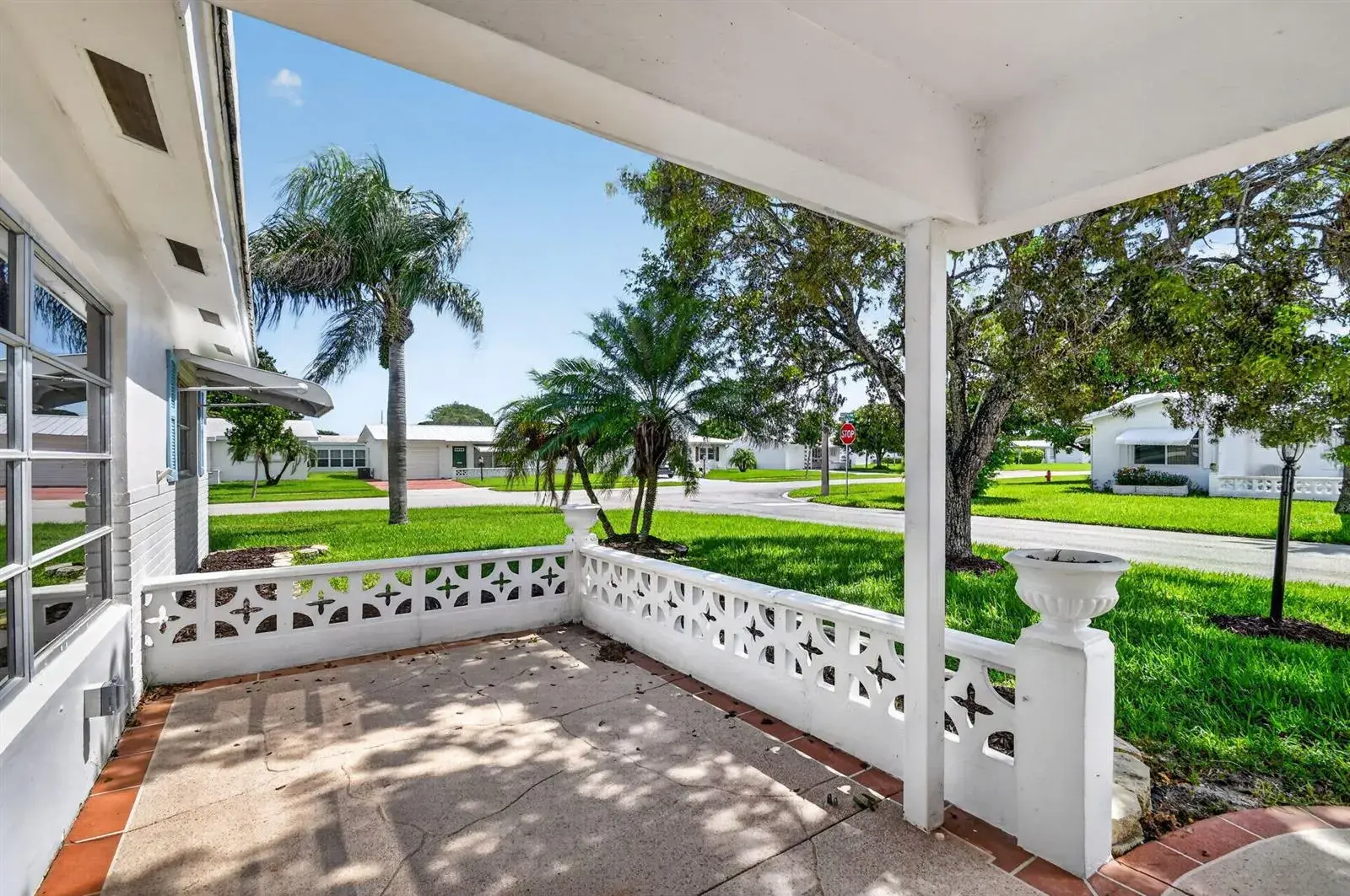 1001 SIESTA Avenue, Boynton Beach FL 33426