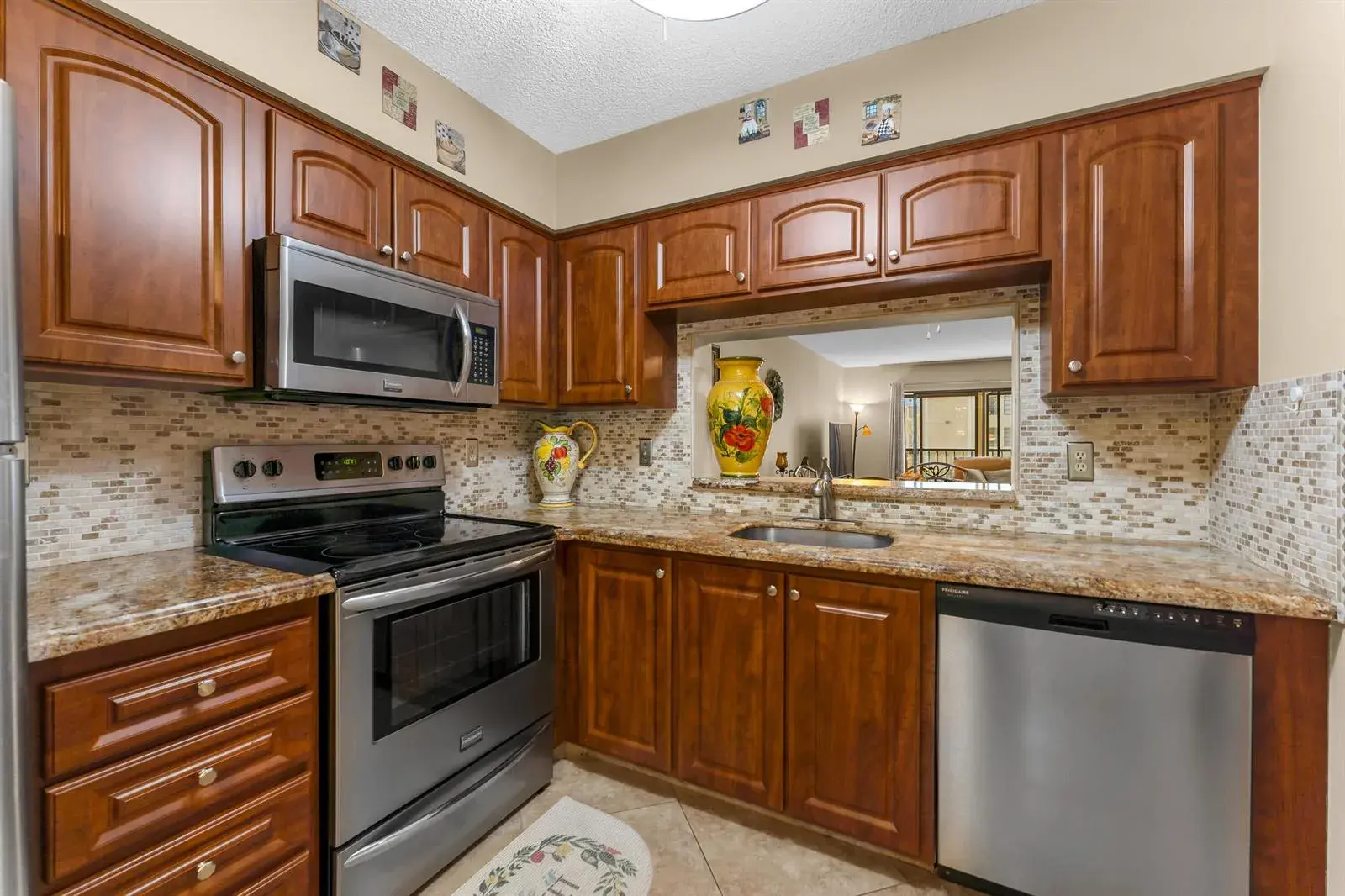 2 bedroom 2 bath Residential for sale at 7340 AMBERLY Lane # 210, Delray Beach FL 33446