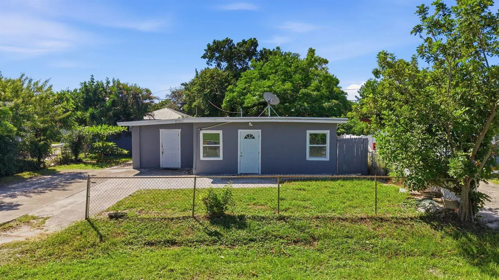 3 bedroom 1 bath Residential for sale at 1064 HIGHVIEW Road, Lake Worth FL 33462