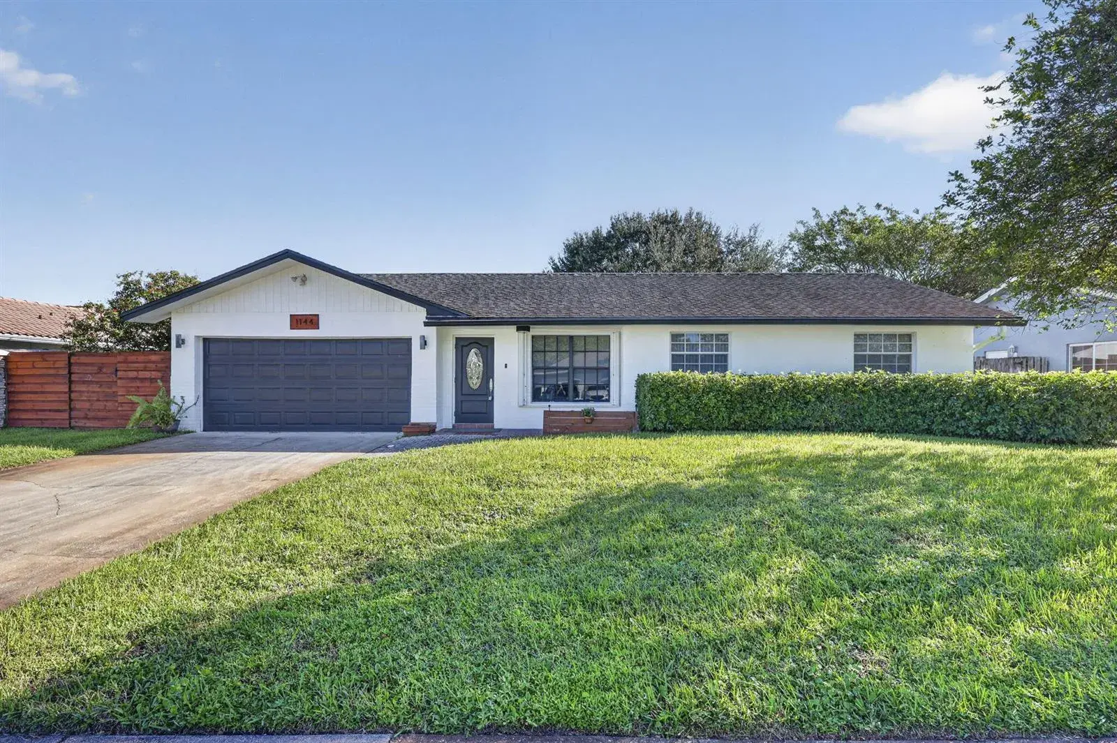 3 bedroom 2 bath Residential for sale at 1144 Mystic Way, Wellington FL 33414