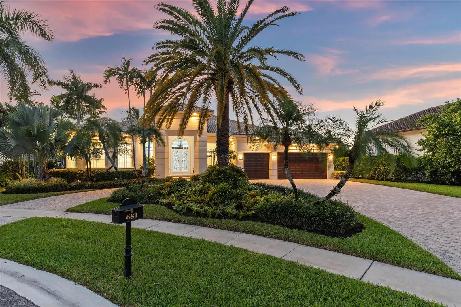 5 bedroom 5 bath Residential for sale at 681 Carrotwood Terrace, Plantation FL 33324
