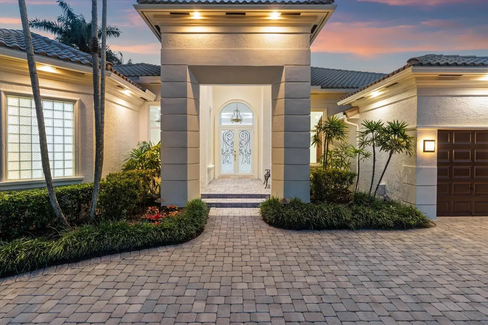 681 Carrotwood Terrace, Plantation FL 33324