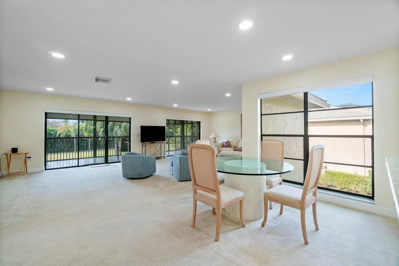36 STRATFORD Lane W # H, Boynton Beach FL 33436