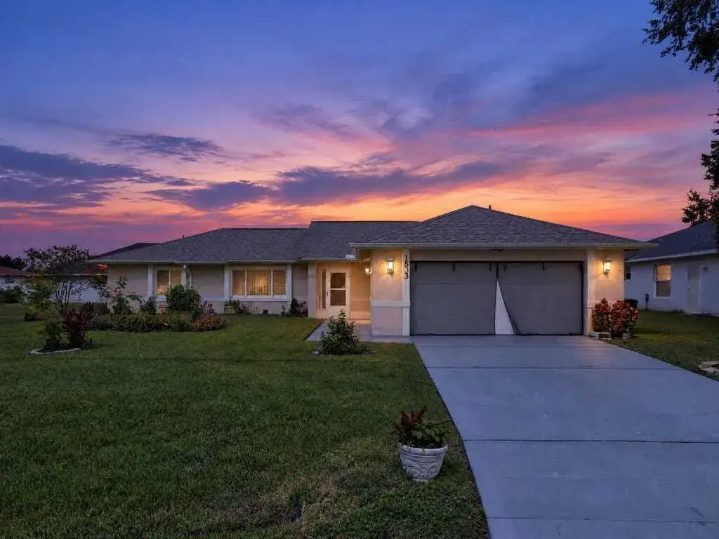 3 bedroom 2 bath Residential for sale at 1533 WAKE FOREST Road NW, Palm Bay FL 32907