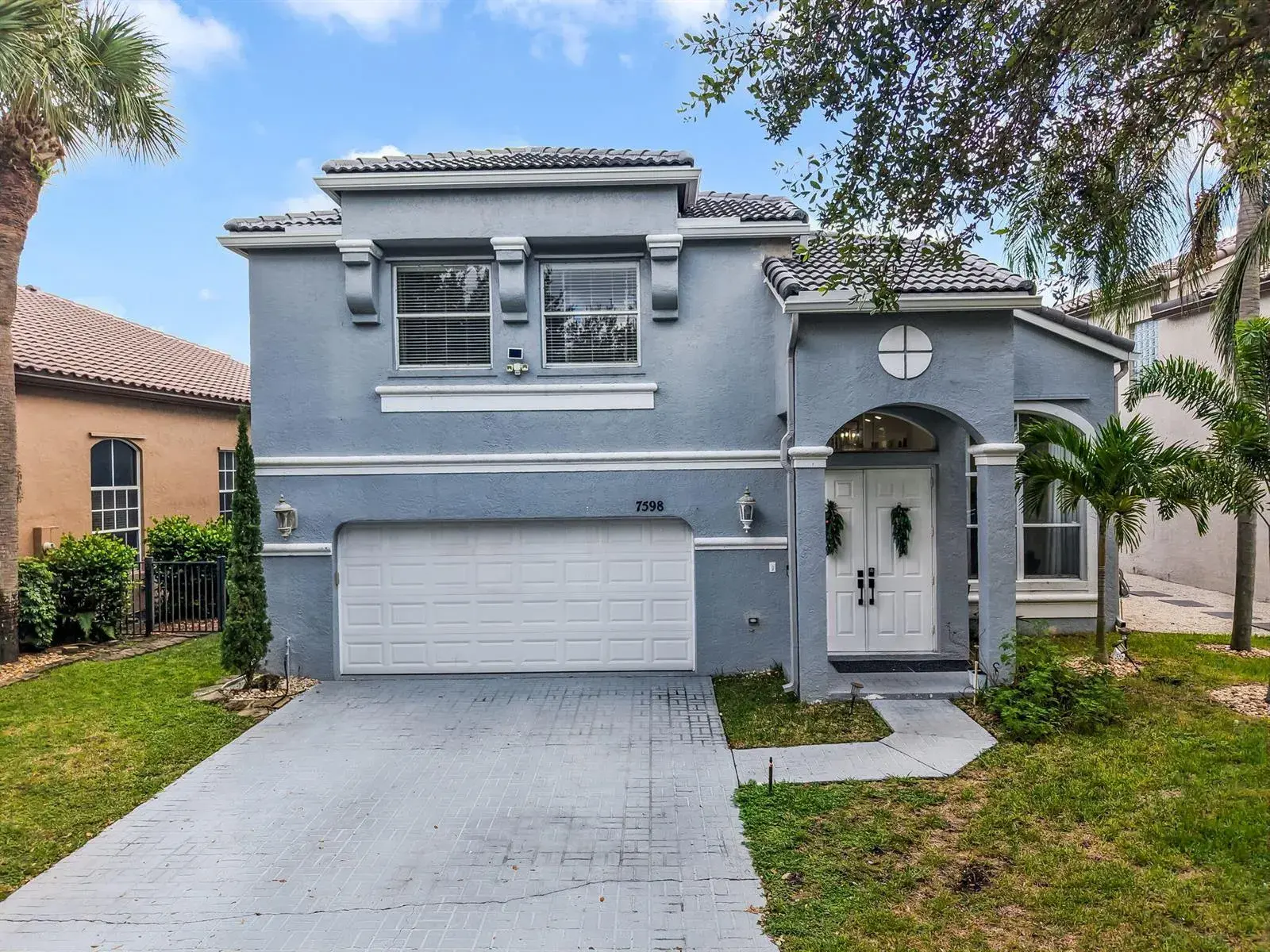 4 bedroom 3 bath Residential for sale at 7598 DOWNWINDS Lane, Lake Worth FL 33467