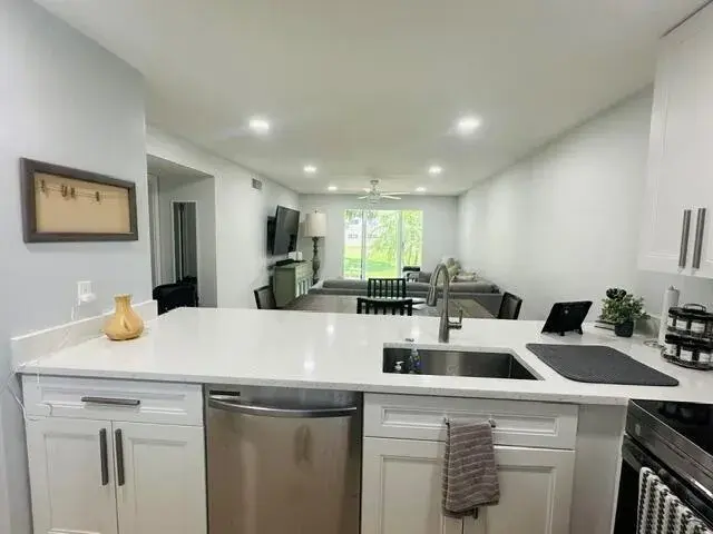 1 bedroom 1 bath Residential for sale at 2601 NE 3rd Court # 1050, Boynton Beach FL 33435