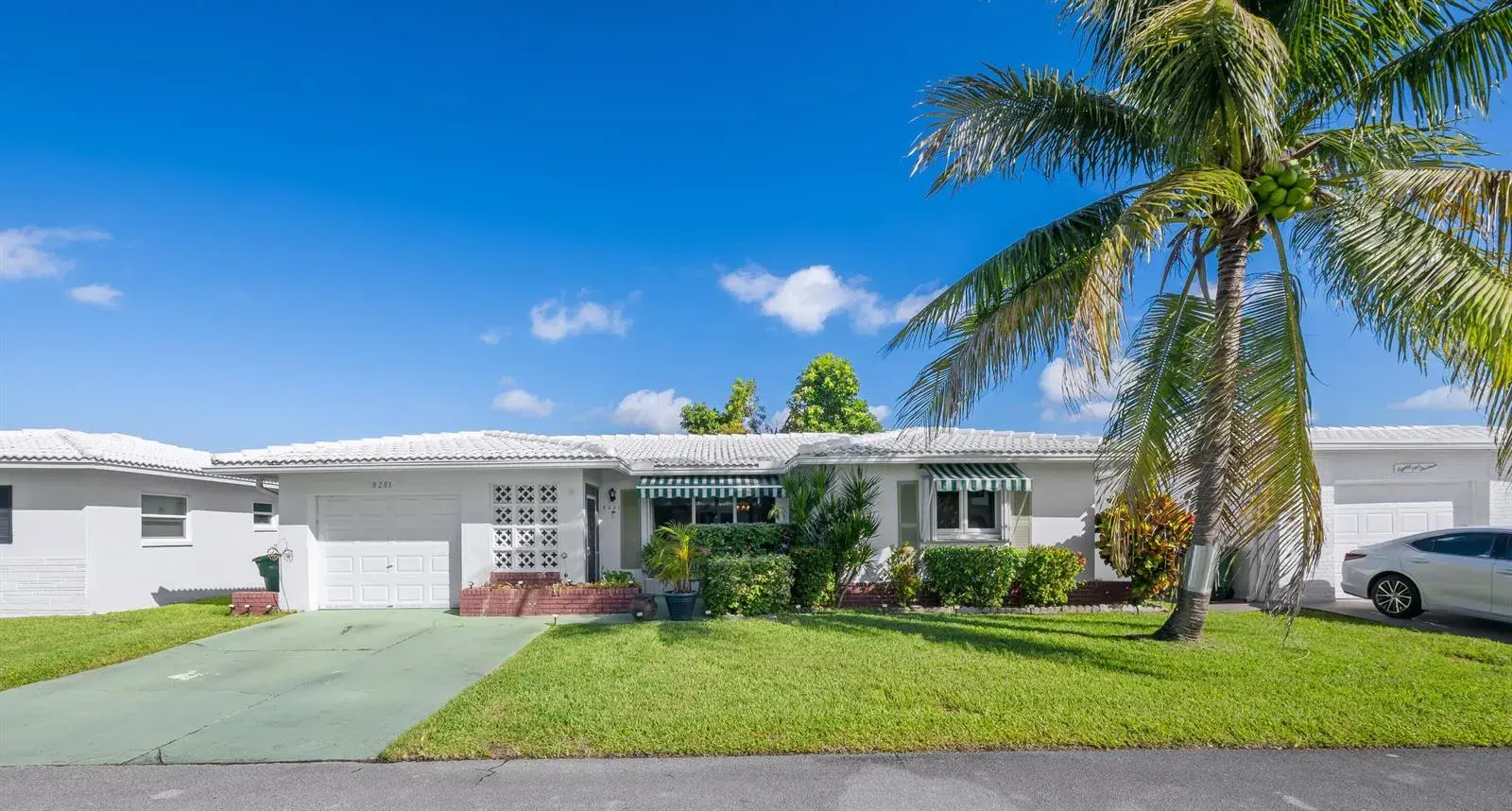 2 bedroom 2 bath Residential for sale at 8201 NW 59th Court, Tamarac FL 33321