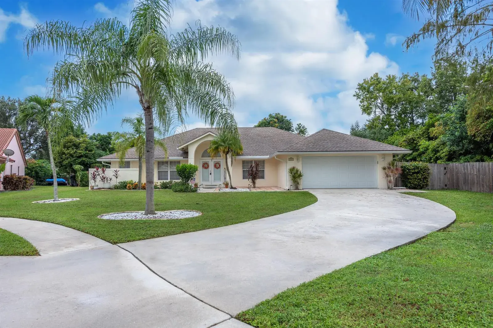 3 bedroom 2 bath Residential for sale at 1447 Spanish Oak Way, Wellington FL 33414