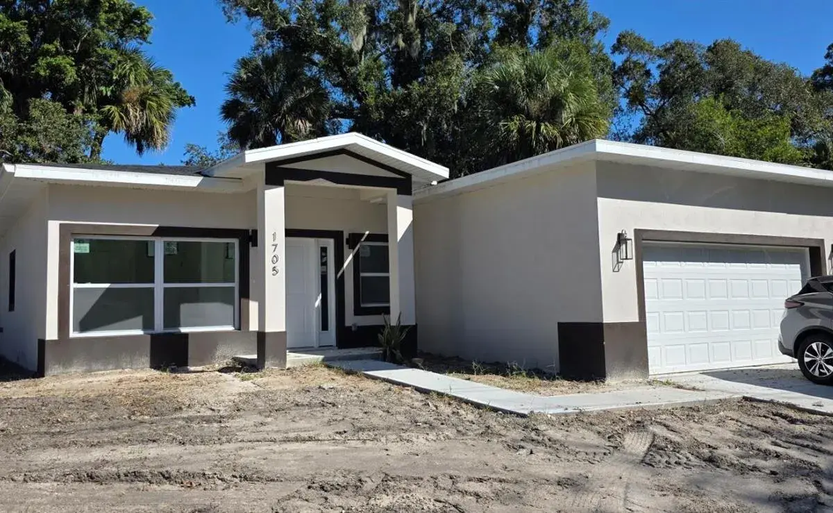 1705 45TH Avenue, Vero Beach FL 32966