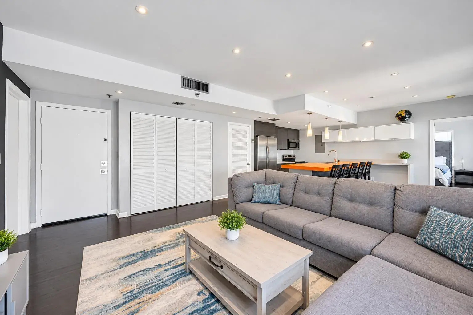 802 Euclid Avenue # 303, Miami Beach FL 33139