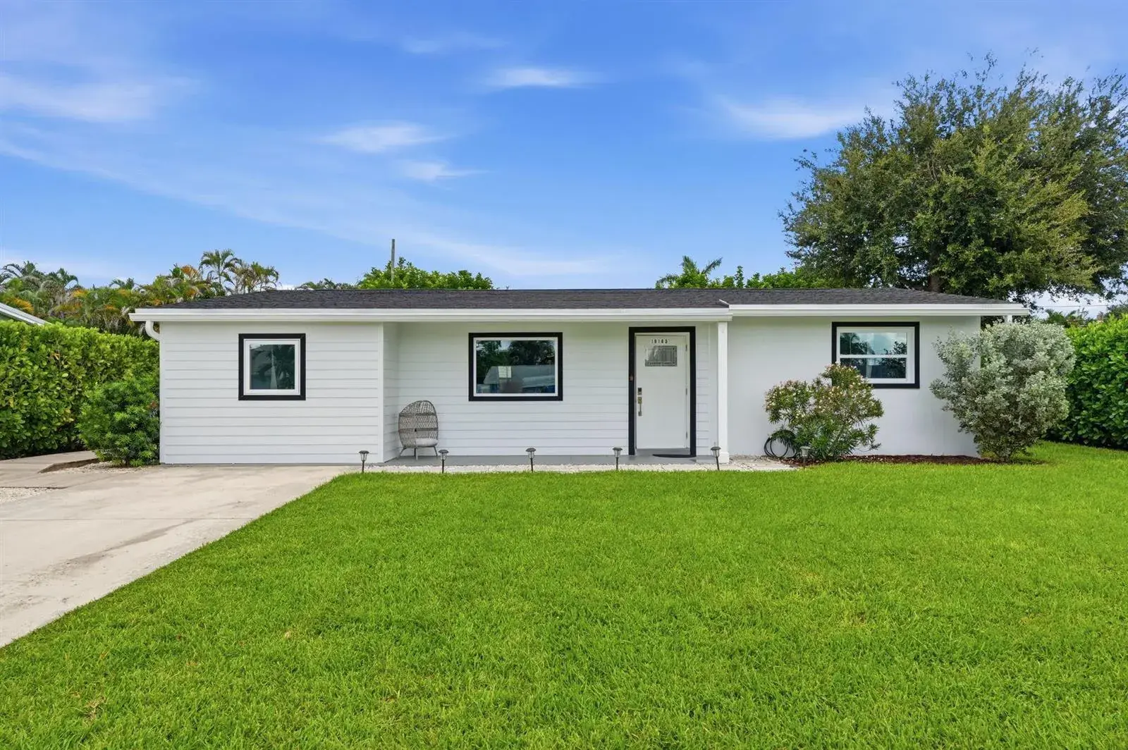 3 bedroom 2 bath Residential for sale at 19145 SE Mayo Drive, Jupiter FL 33469