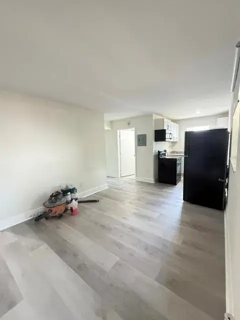 1052 NW 4TH Street # 2, Miami FL 33128
