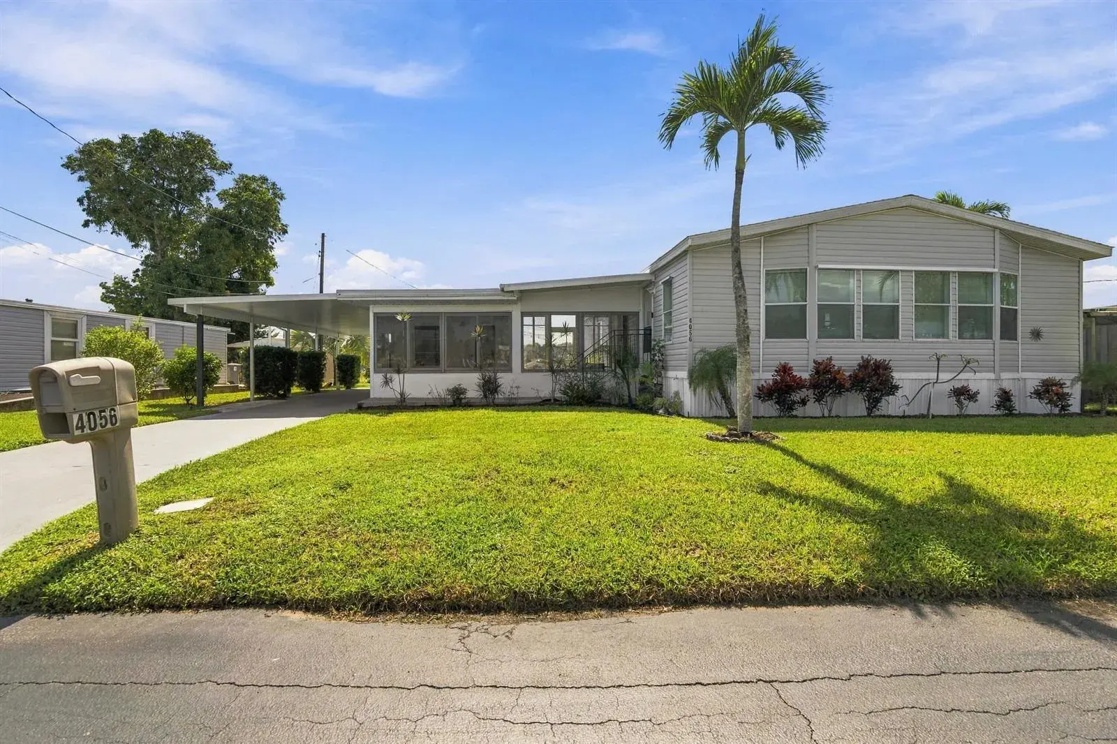 2 bedroom 2 bath Residential for sale at 4056 S Shady Lane, Boynton Beach FL 33436