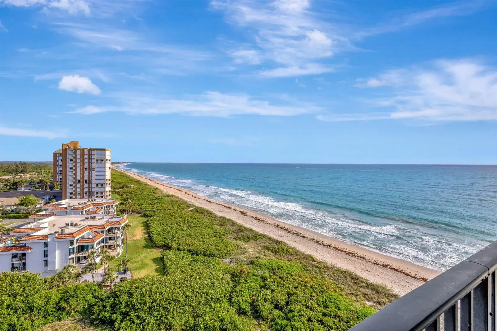 3 bedroom 2 bath Residential for sale at 4000 N HIGHWAY A1A # 301, Fort Pierce FL 34949