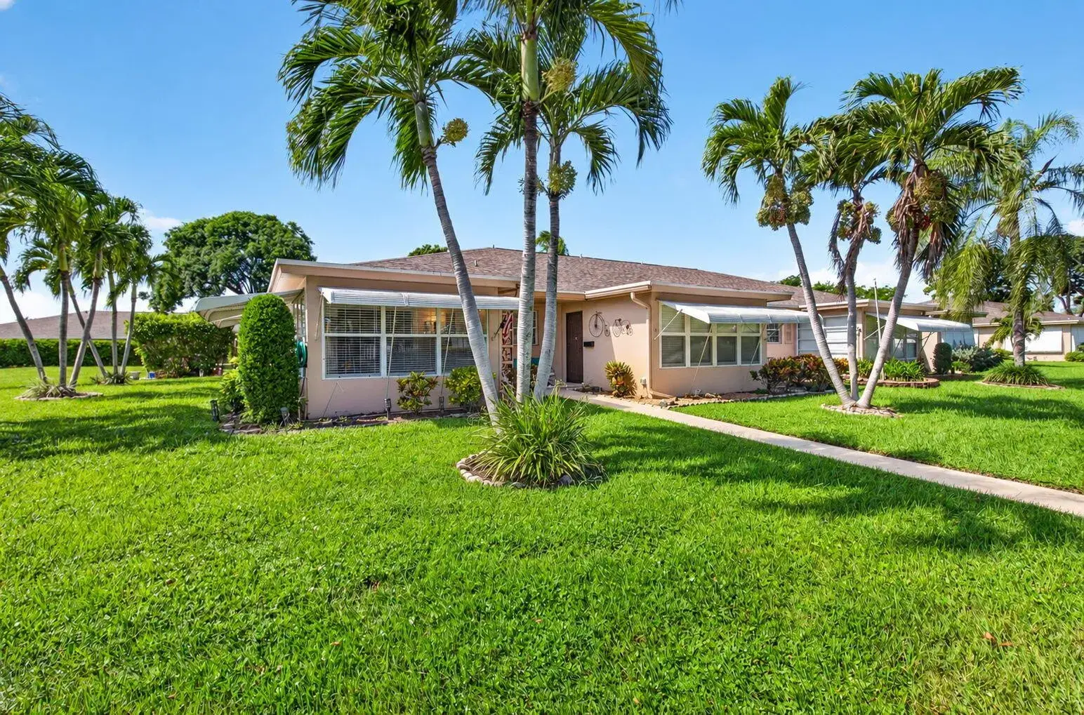 1260 Club Drive W # A, Delray Beach FL 33445