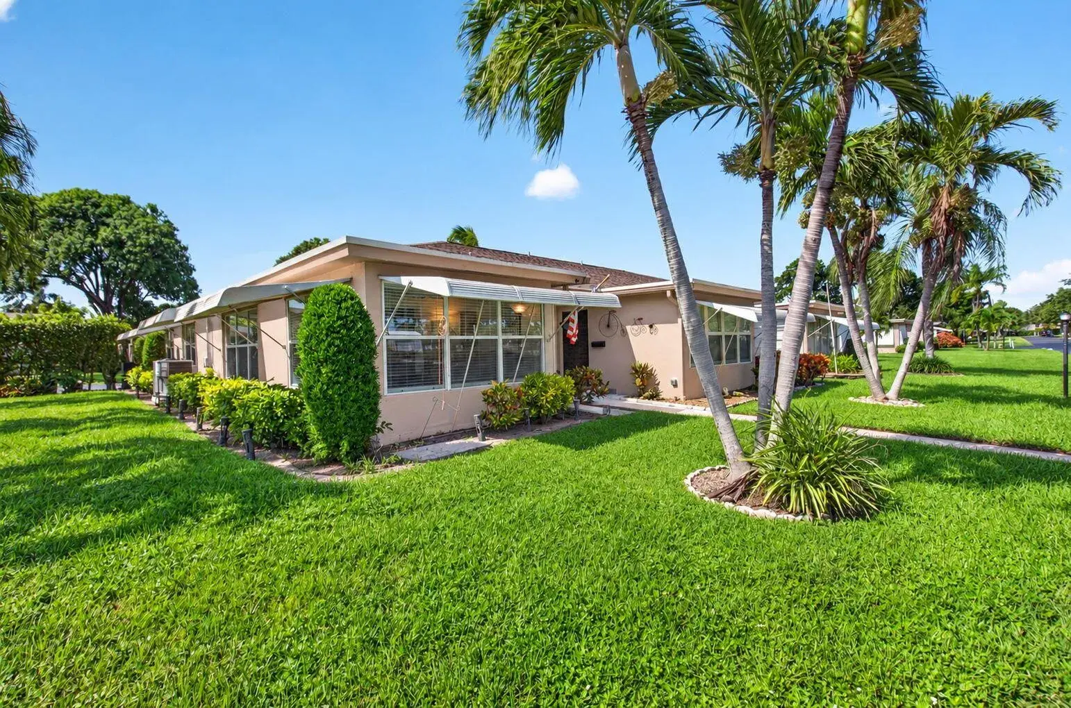 1260 Club Drive W # A, Delray Beach FL 33445