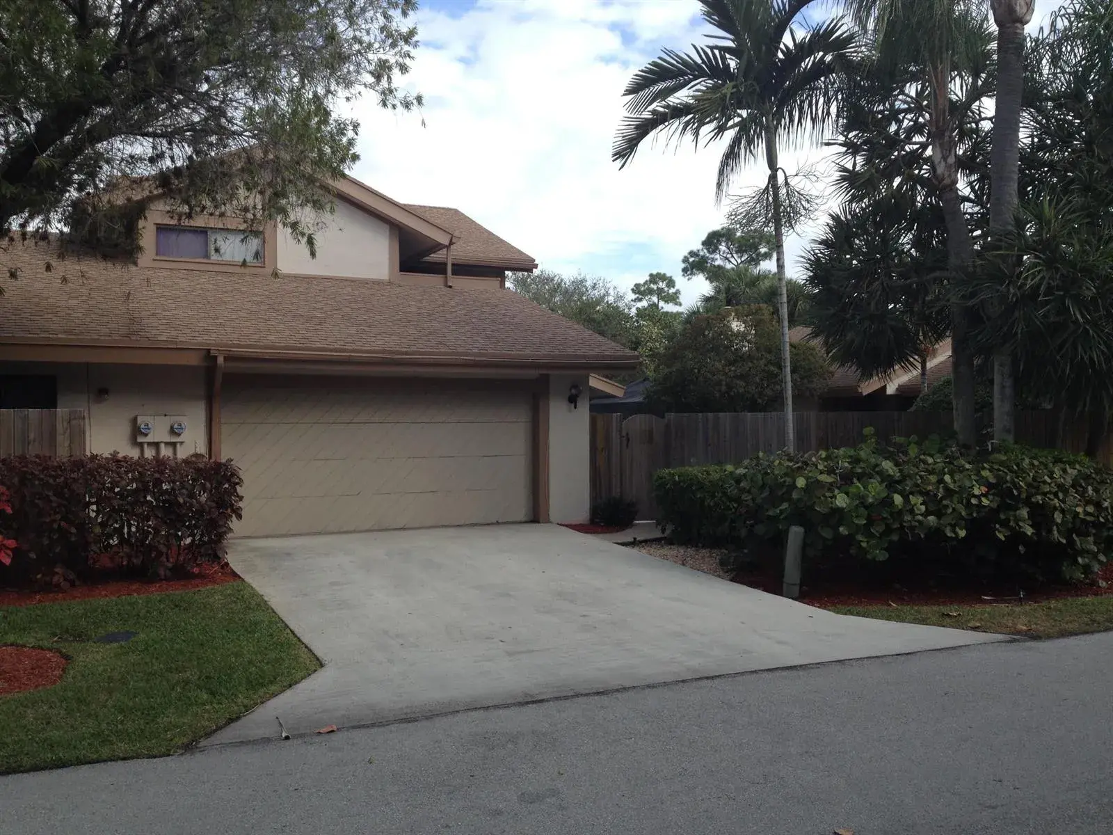 3 bedroom 2 bath Residential for sale at 7785 W Stanway Place W, Boca Raton FL 33433