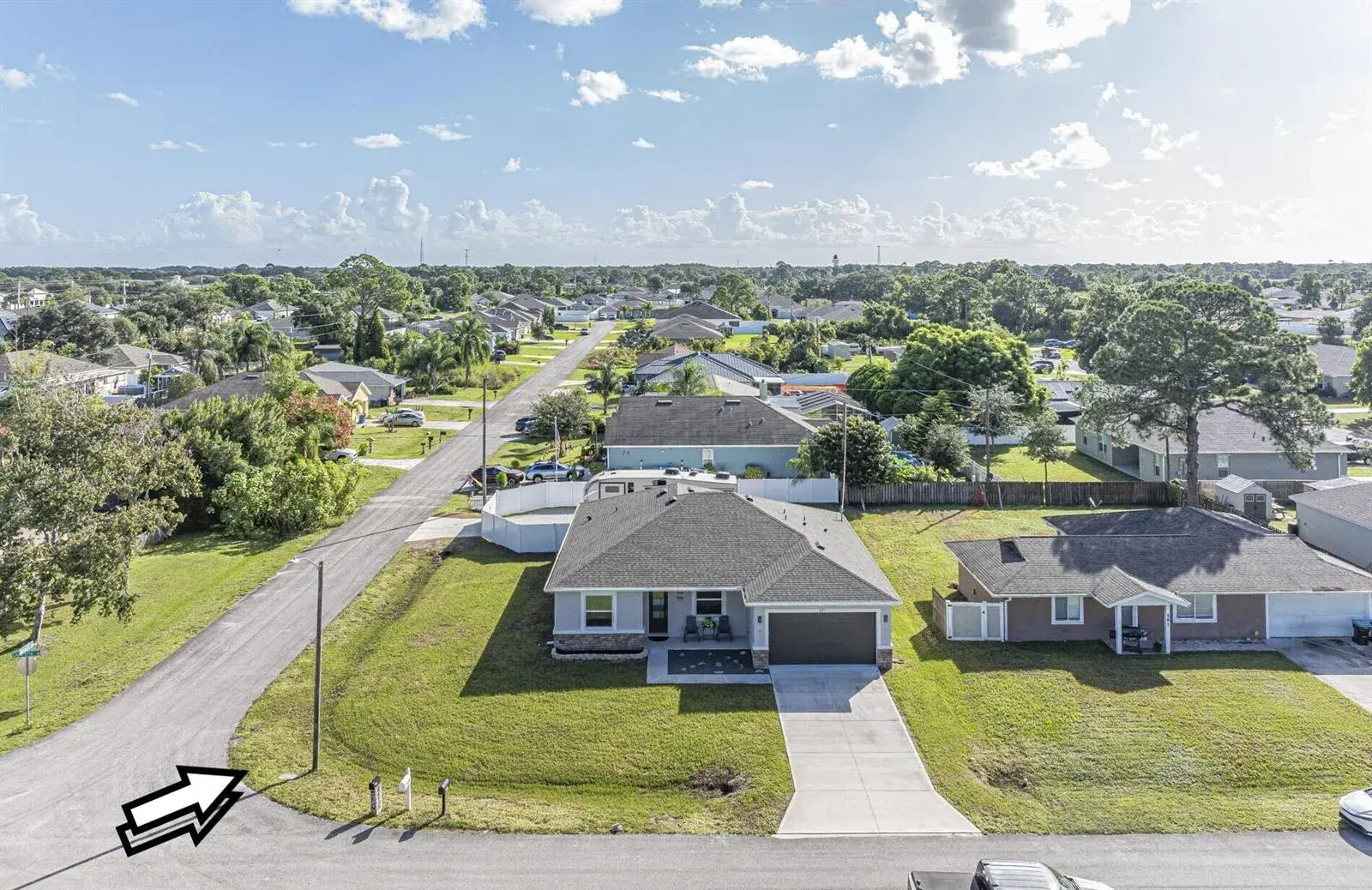 4 bedroom 2 bath Residential for sale at 571 CHARLOTTA Avenue SE, Palm Bay FL 32909
