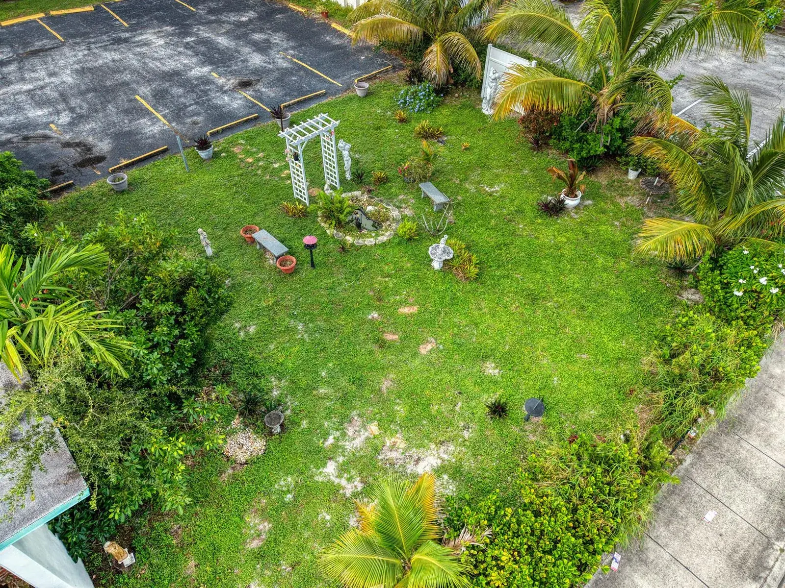 1601 N FEDERAL Highway, FL 33460