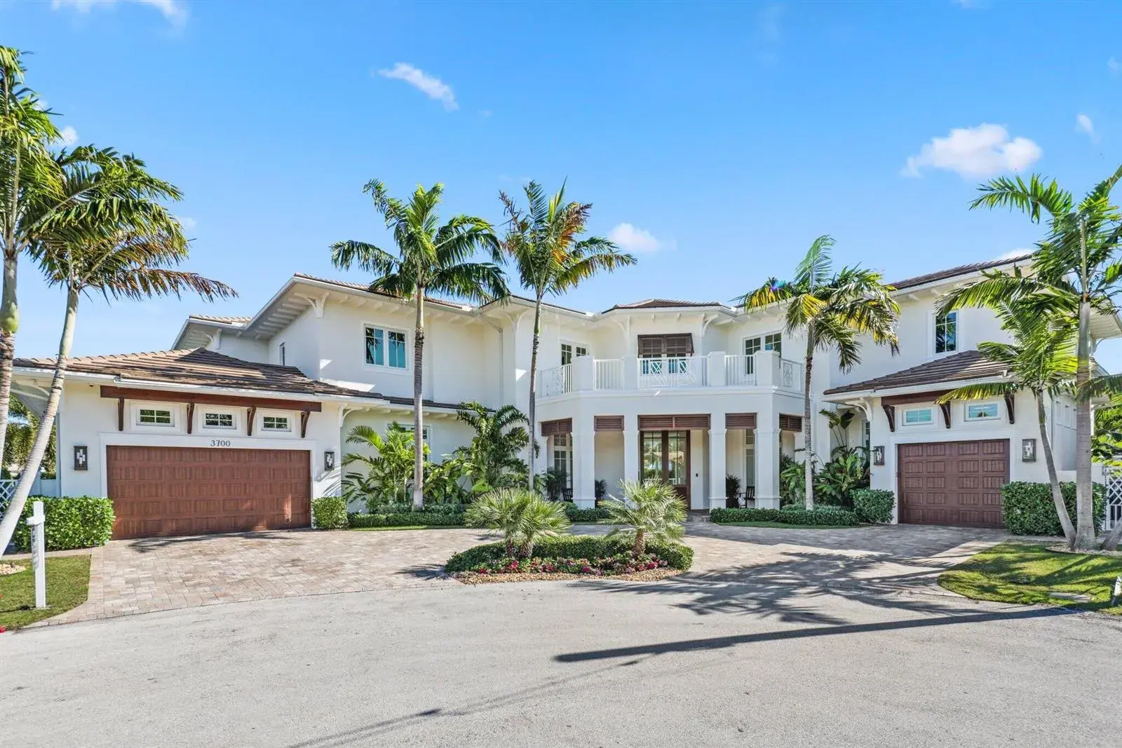 3700 NE 24TH Avenue, Lighthouse Point FL 33064
