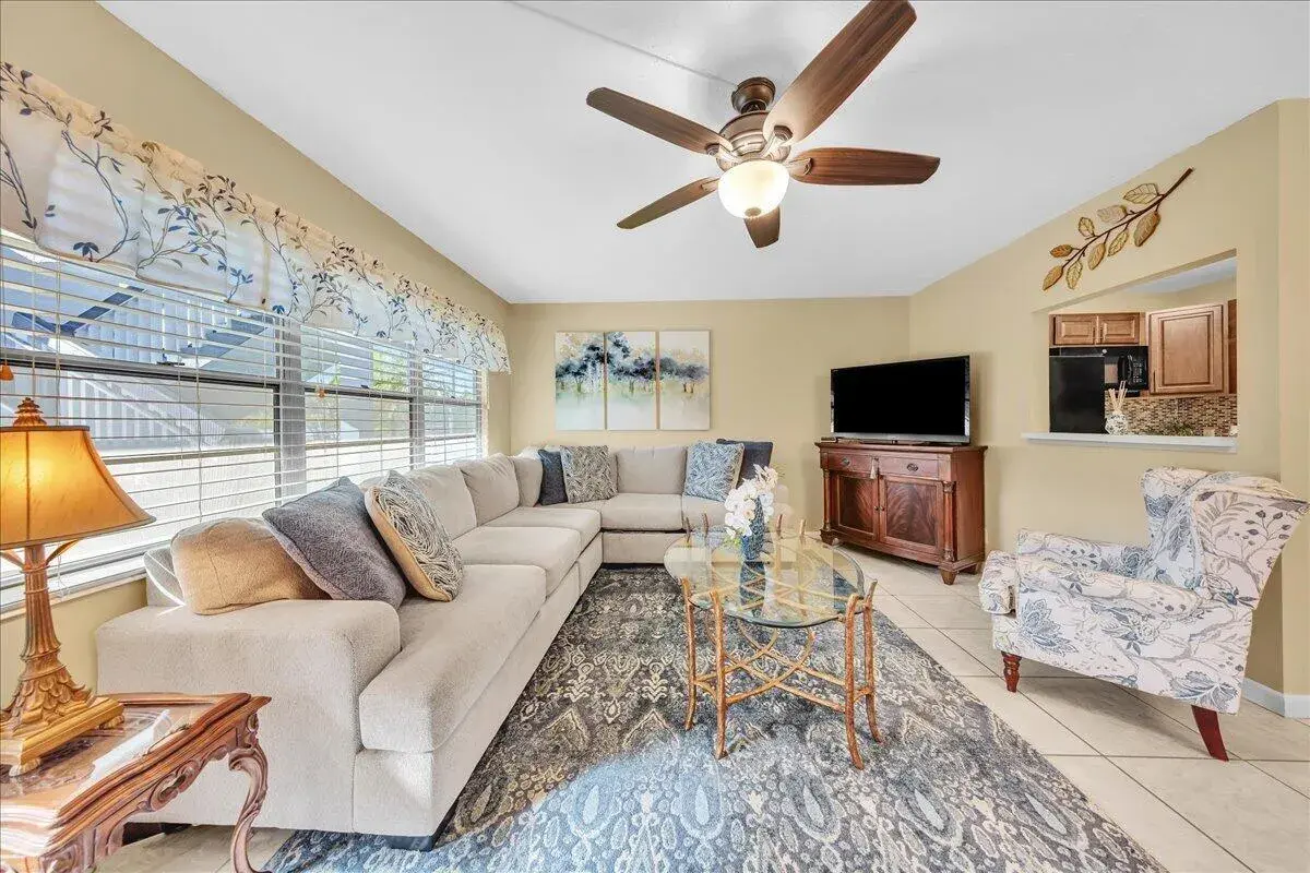 129 Suffolk D, Boca Raton FL 33434