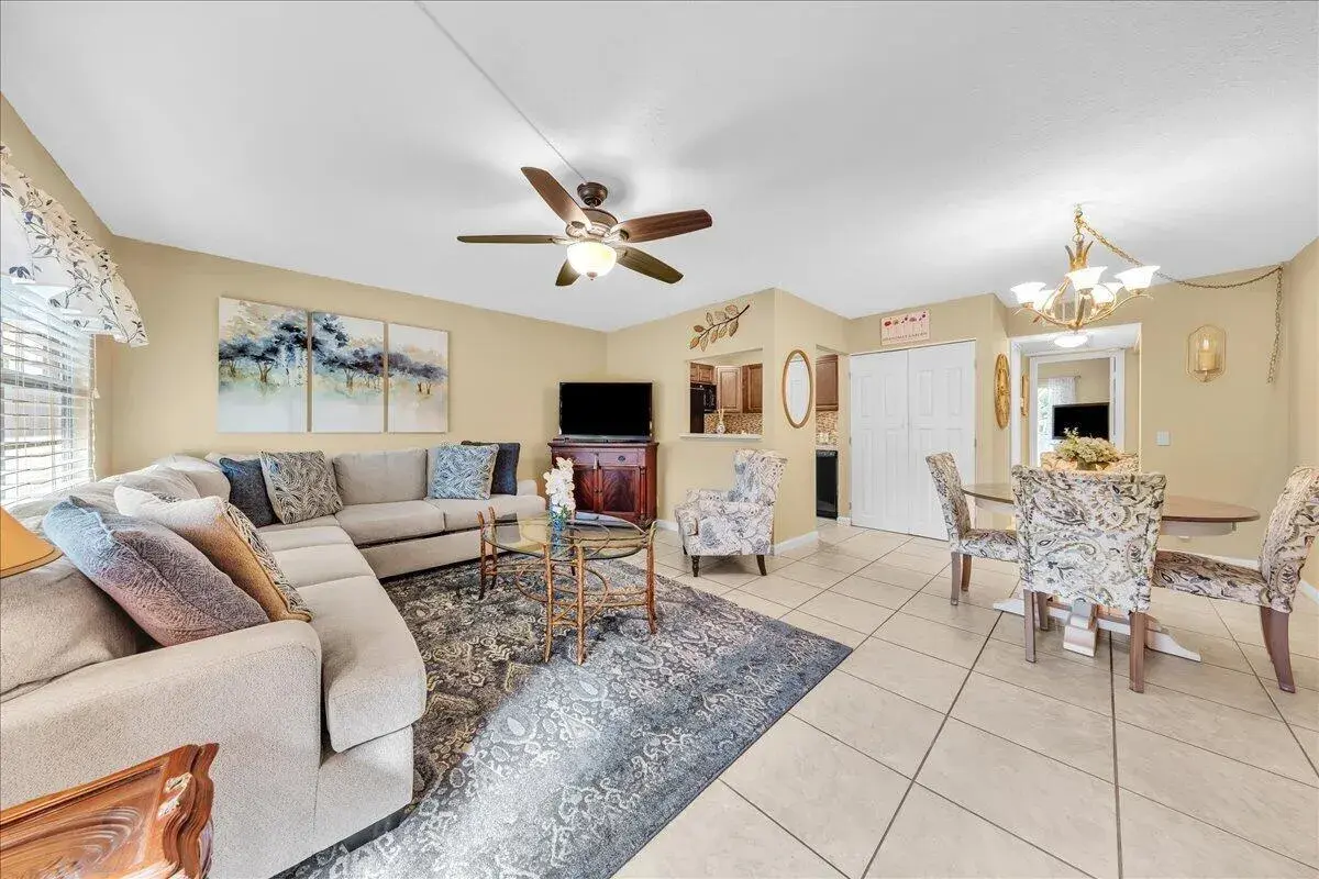 129 Suffolk D, Boca Raton FL 33434